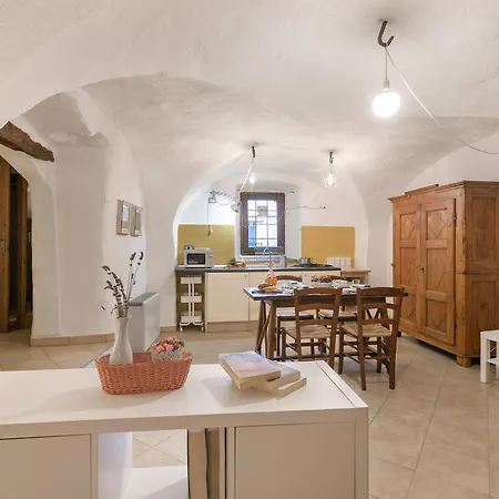 Apartamento La Casetta Del Borgo - Rustic For 2 - Happy Usseaux